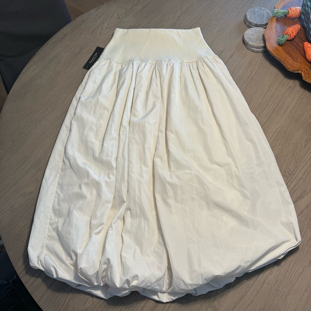 Emerson Lang Ivory Bubble Midi Skirt NWT Sz Medium Athleisure Modest Gorpcore - Picture 10 of 11
